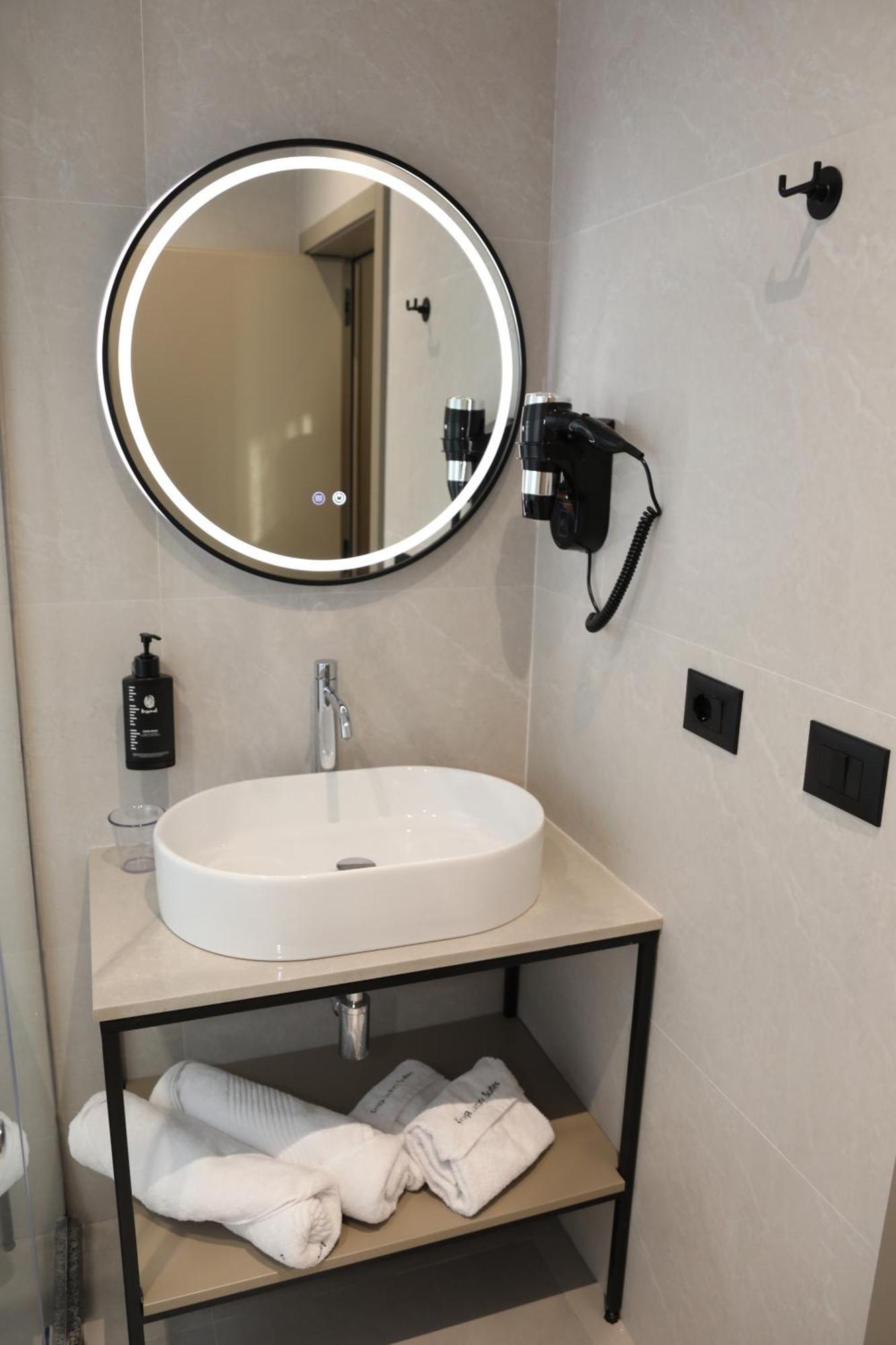Kruja Luxury Suites Chambre photo